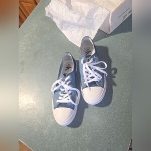 Calvin Klein Women's Erin Logo Sneakers Size 9